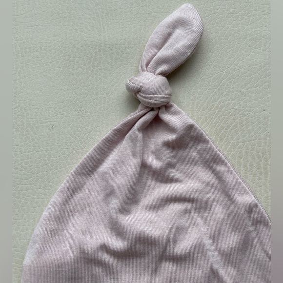 Kyte Baby Bamboo Hat Newborn - Picture 4 of 10